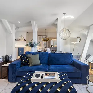 Downtown Luxury Family Apartment Lisbon