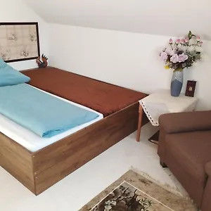 Privatunterkunft Zum Sägebock, Berlin